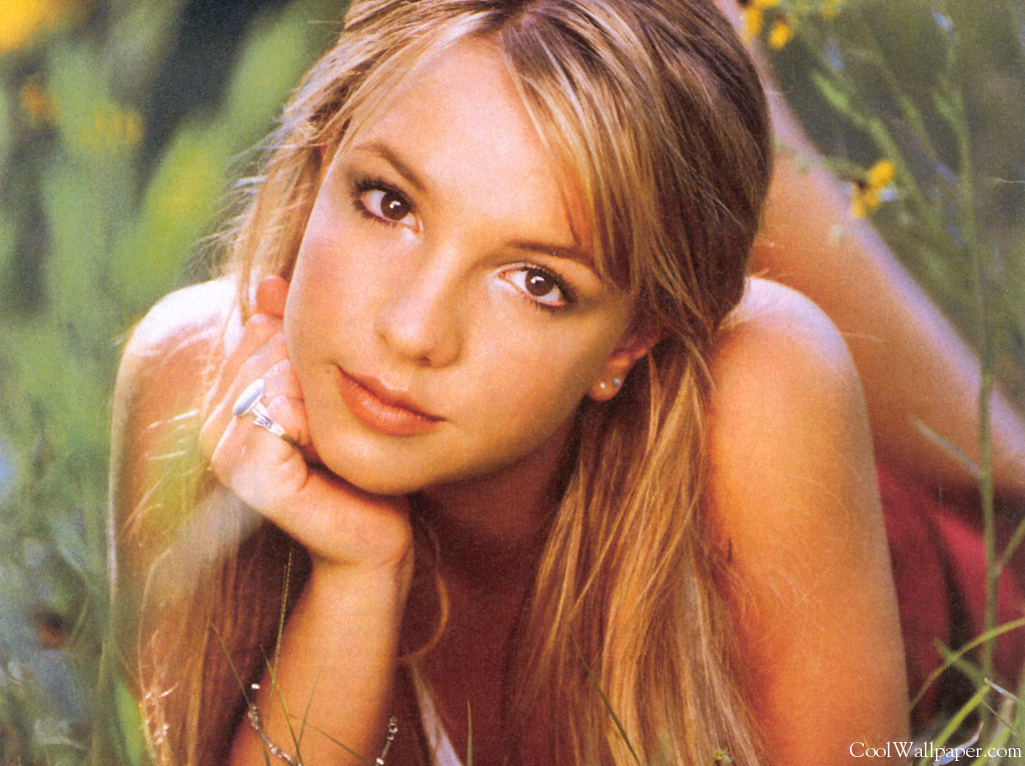 w-Britney Spears 01